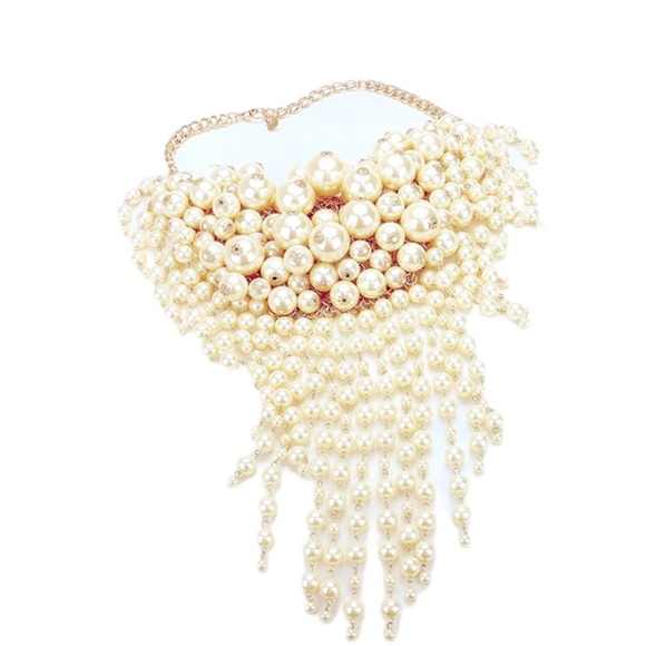 🎉Free Earrings 🎊 Luxe Cream Long Bib Freshwater Pearl Statement Necklace - Picture 3 of 4